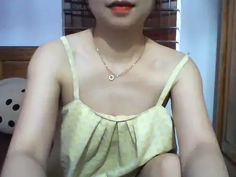 Snapshot of NinaKey chatting on 5, 6, 2026 NinaKey online show from 5, 6, 2026