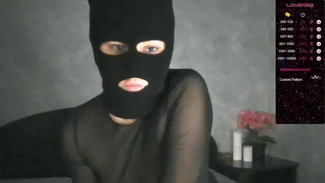 YenMoore online show from 28, 3, 2026