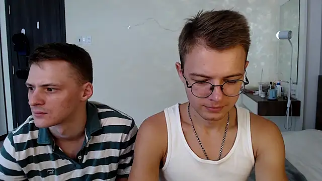 Snapshot of NikiKerryCum chatting on 25, 6, 2026 NikiKerryCum online show from 25, 6, 2026