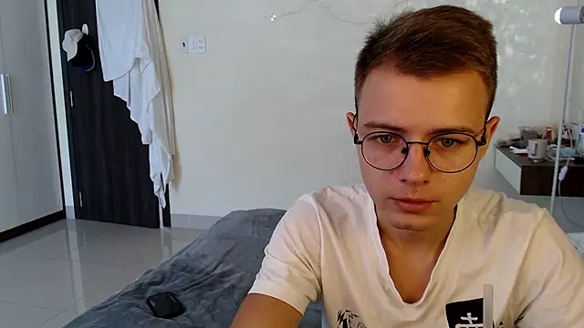 Snapshot of NikiKerryCum chatting on 14, 7, 2026 NikiKerryCum online show from 14, 7, 2026
