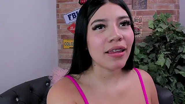 Snapshot of foxy_vera chatting on 6, 3, 2026 foxy vera online show from 6, 3, 2026