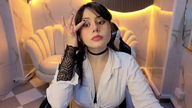 Snapshot of Valerie_moon_b chatting on 13, 2, 2026 Valerie moon b online show from 13, 2, 2026