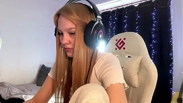 axin burnell online show from 25, 2, 2026