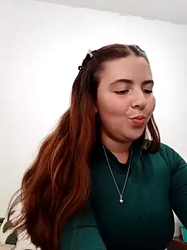 Snapshot of lyss_muller chatting on 5, 5, 2026 lyss muller online show from 5, 5, 2026