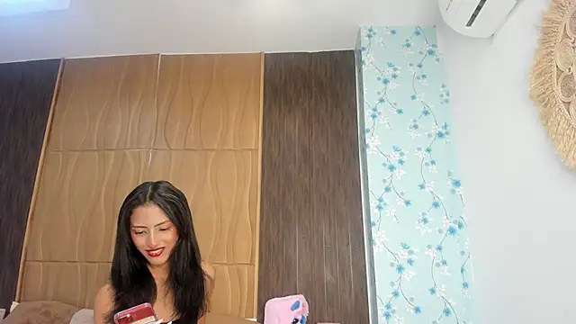 Snapshot of AlisHoward chatting on 23, 4, 2026 AlisHoward online show from 23, 4, 2026