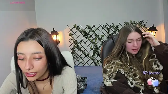 Snapshot of nana__rousse chatting on 18, 2, 2026 nana rousse online show from 18, 2, 2026