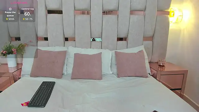 Snapshot of _luna_rossee_ chatting on 23, 2, 2026 luna rossee online show from 23, 2, 2026