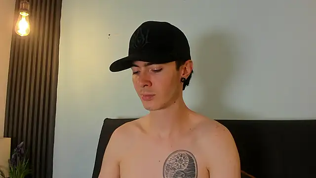 Snapshot of Lio_____ chatting on 2, 3, 2026 Lio online show from 2, 3, 2026