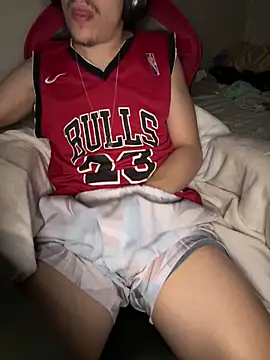 hungtwinkBR online show from 8, 4, 2026