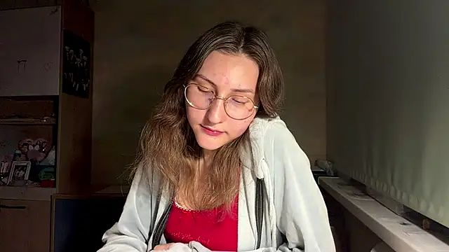Miaaa Moon online show from 2, 6, 2026