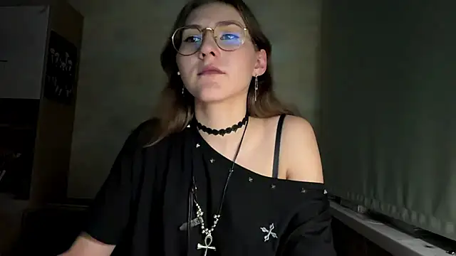 Snapshot of Miaaa_Moon chatting on 16, 7, 2026 Miaaa Moon online show from 16, 7, 2026