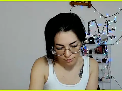 Snapshot of emacandy chatting on 25, 2, 2026 emacandy online show from 25, 2, 2026