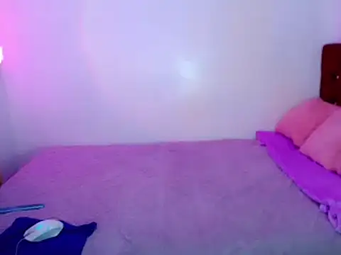 Snapshot of creamy_spot69 chatting on 14, 4, 2026 creamy spot69 online show from 14, 4, 2026