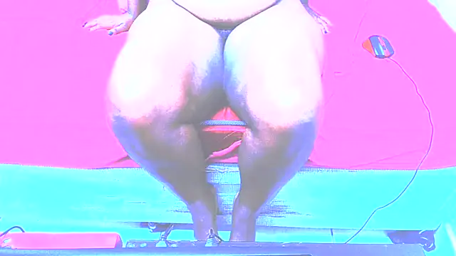 CurvyEbonyX online show from 7, 2, 2026