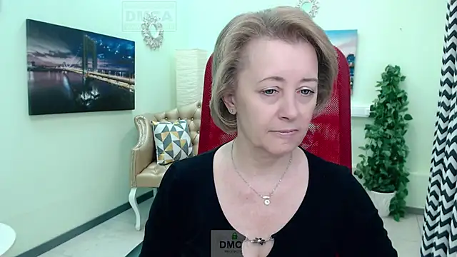 MONA W online show from 9, 4, 2026