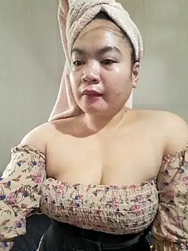 Snapshot of Zyramae_25 chatting on 3, 5, 2026 Zyramae 25 online show from 3, 5, 2026