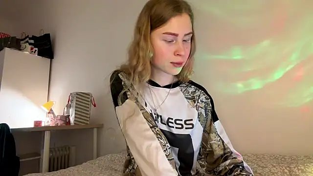 Snapshot of Flexiblegirl chatting on 12, 2, 2026 Flexiblegirl online show from 12, 2, 2026