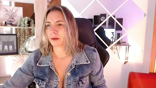 milfsecret69 online show from 12, 7, 2026
