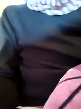 Snapshot of newtube0 chatting on 5, 2, 2026 newtube0 online show from 5, 2, 2026