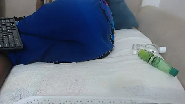 Snapshot of Florah23 chatting on 3, 4, 2026 Florah23 online show from 3, 4, 2026