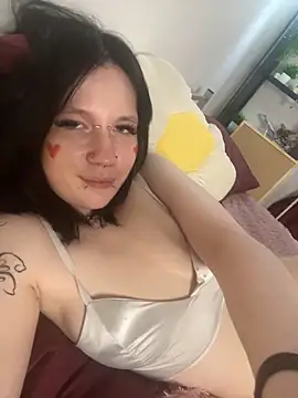 Snapshot of AuraShift chatting on 14, 2, 2026 AuraShift online show from 14, 2, 2026