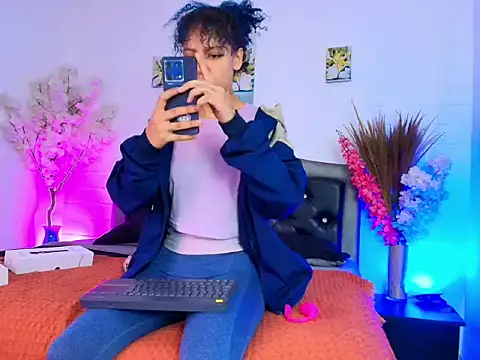 Snapshot of HannahBlue_ chatting on 10, 2, 2026 HannahBlue online show from 10, 2, 2026