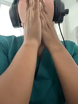 Noa Harper- online show from 9, 4, 2026