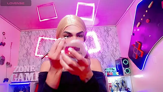 Karol Vanessa   online show from 19, 5, 2026