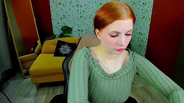 Snapshot of MiraBoom chatting on 17, 5, 2026 MiraBoom online show from 17, 5, 2026
