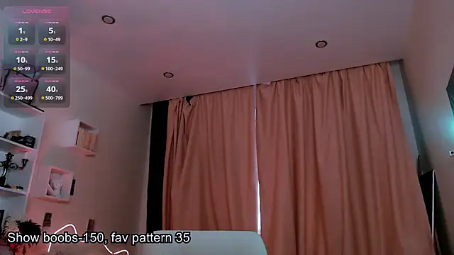 Snapshot of EllieHeart chatting on 25, 4, 2026 EllieHeart online show from 25, 4, 2026