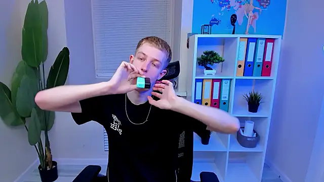 Dylan Norton online show from 4, 3, 2026