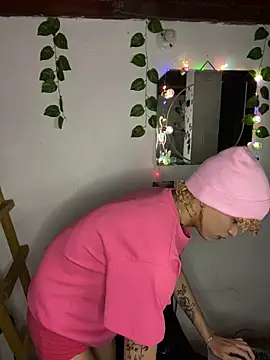 lucke collins22 online show from 18, 2, 2026