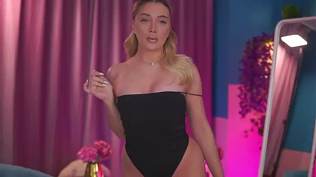 Snapshot of NadyaBlue chatting on 16, 2, 2026 NadyaBlue online show from 16, 2, 2026