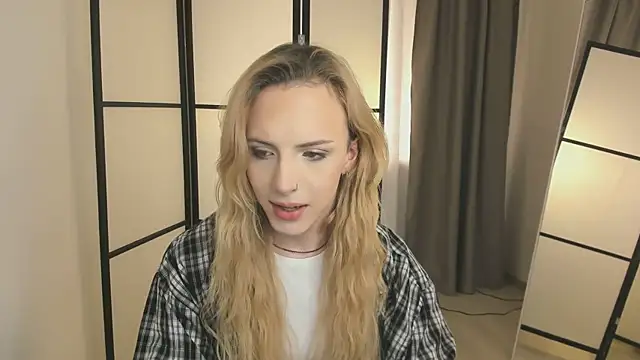 Tiffany  King online show from 14, 3, 2026