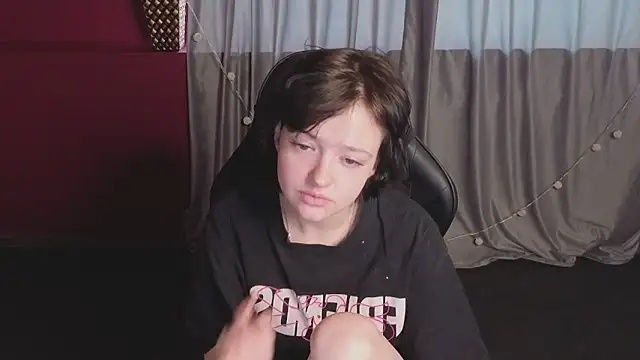 Snapshot of Svenaa_Kopnie chatting on 6, 2, 2026 Svenaa Kopnie online show from 6, 2, 2026