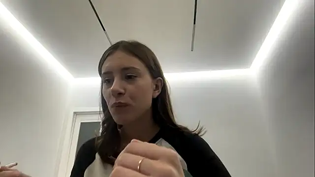 Snapshot of SofiaBlumer chatting on 7, 2, 2026 SofiaBlumer online show from 7, 2, 2026