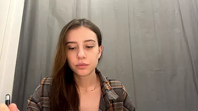 Snapshot of SofiaBlumer chatting on 17, 2, 2026 SofiaBlumer online show from 17, 2, 2026