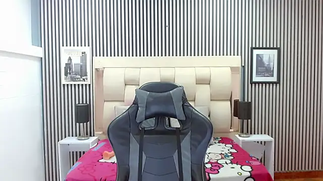 Snapshot of Sophia_Valentina chatting on 25, 2, 2026 Sophia Valentina online show from 25, 2, 2026