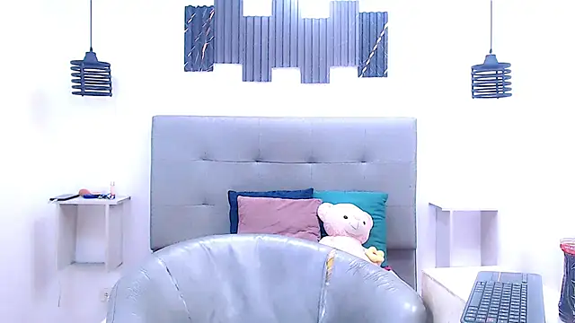 Snapshot of Sophia_Valentina chatting on 1, 3, 2026 Sophia Valentina online show from 1, 3, 2026