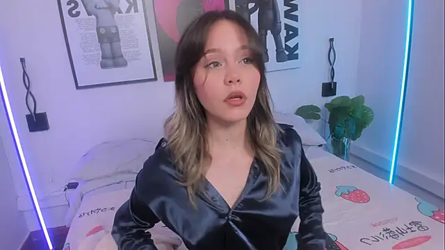 Snapshot of Hey_lucy__ chatting on 8, 2, 2026 Hey lucy online show from 8, 2, 2026