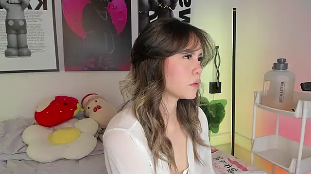 Snapshot of Hey_lucy__ chatting on 29, 5, 2026 Hey lucy online show from 29, 5, 2026