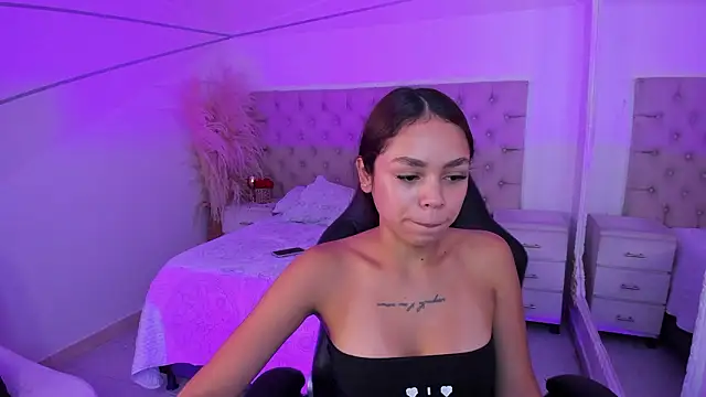 CarolineFyre online show from 13, 3, 2026