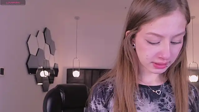 IsabellaMorettiX online show from 19, 7, 2026