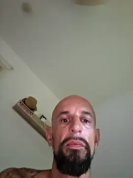 Snapshot of CheapExpress97 chatting on 1, 8, 2026 CheapExpress97 online show from 1, 8, 2026
