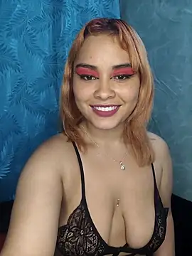 Snapshot of zoe_love18 chatting on 16, 2, 2026 zoe love18 online show from 16, 2, 2026