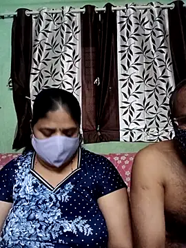 HoneyHush online show from 24, 2, 2026