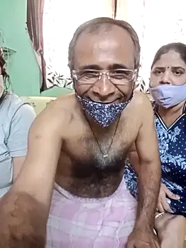 HoneyHush online show from 12, 3, 2026