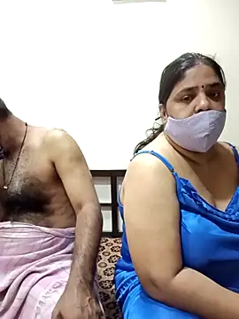 HoneyHush online show from 8, 4, 2026