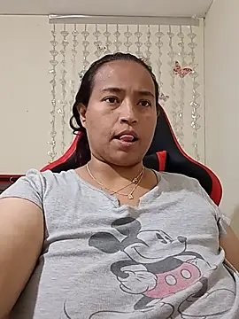 Snapshot of BustySexy_Nataly chatting on 2, 7, 2026 BustySexy Nataly online show from 2, 7, 2026