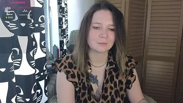 Snapshot of Ozalin_ chatting on 19, 6, 2026 Ozalin online show from 19, 6, 2026